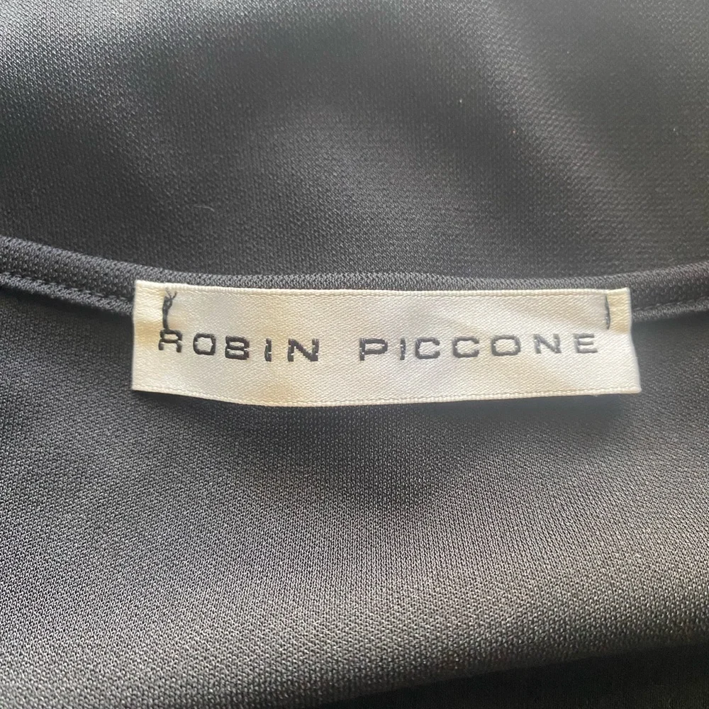 Robin Piccone shopping model’s
